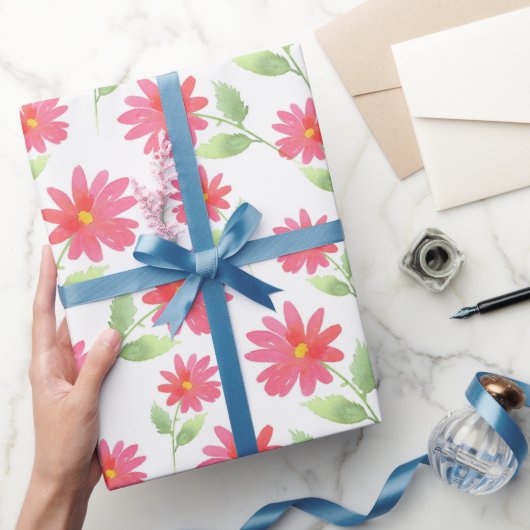 Coral Pink Waterverf Daisy Pattern Cadeaupapier (Geschenken)