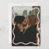 Coral Wavy Retro Photo Faire-part de mariage (Dos)