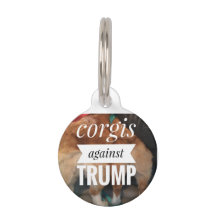 Corgi tegen label bij honden