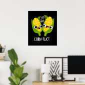 Corn-flict Funny Corn Pun Dark BG Poster (Thuiskantoor)