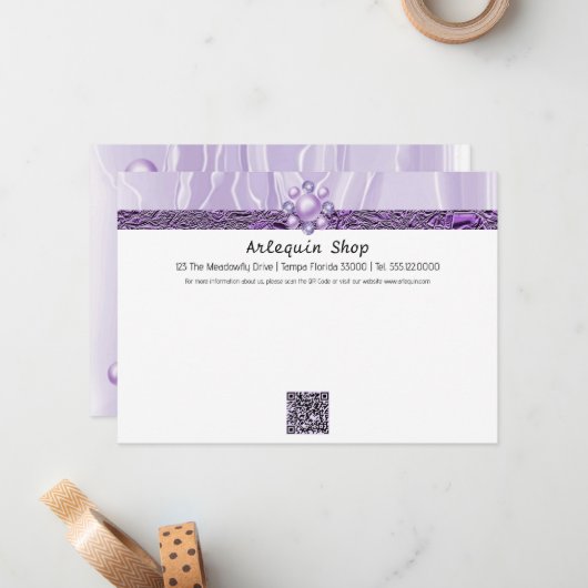 Correspondance Carte de visite moderne avec QR Code et soie viole (Devant/Arrière en situation)