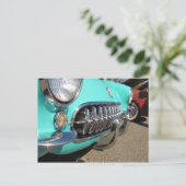 Corvette bleue ~ carte postale (Debout devant)