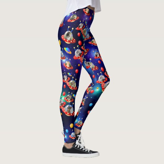 Cosmic Kittens in Alien Spaceship UFO Sci-fi Scene Leggings (Rechts)