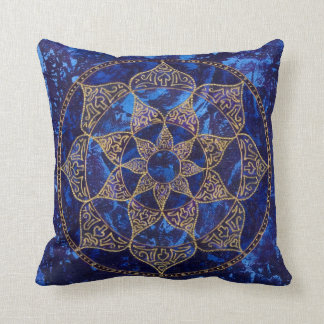 Cosmic Lotus Pillow Kussen