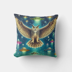 Cosmic Owl Nightscape - UFO's in de lucht Kussen