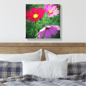 Cosmos Bloem Trio Canvas Afdruk (Insitu (Slaapkamer))