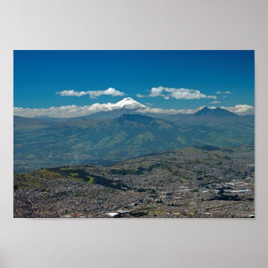 Cotopaxi en Quito Poster (Voorkant)
