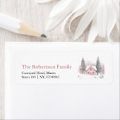 Cottage d'hiver rose Étiquette de adresse de Noël (En situation)