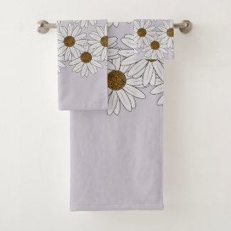 Cottagecore Witte Daisies op Bleke Roze Achtergron Bad Handdoek