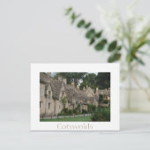 Cottages Bibury avec carte postale texte (Debout devant)