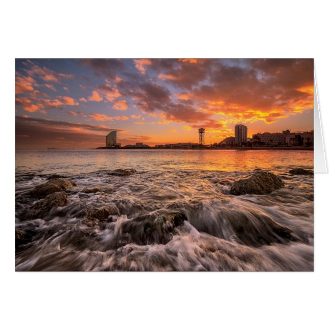 Coucher De Soleil À Barcelone (Devant horizontal)