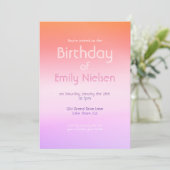 Coucher de soleil coloré Ombre moderne Invitation  (Debout devant)