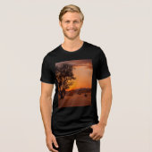 "Coucher de Soleil dans le Désert" – Bella+Canvas Tri-Blend Shirt (Voorkant volledig)