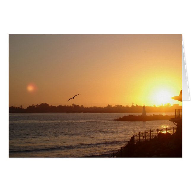 Coucher de soleil par la carte postale du phare (Devant horizontal)