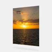 Coucher de soleil radieux sur l'océan (Angle)