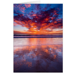 Coucher de soleil rouge sur la mer, Californie