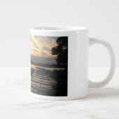 Coucher de soleil sur le lac - Mug (Droite)