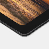 Coucher de soleil sur une plage déserte (Coin)