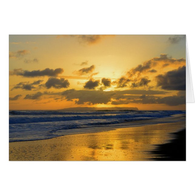 Coucher du soleil de plage de Kauai, Niihau sur (Devant horizontal)