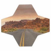 Coucher du soleil de voyage par la route (Plat)