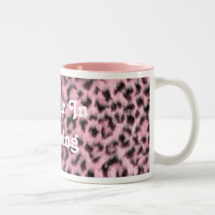 Cougar in training roze luipspatroon Mok