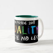 Couleurs Tasse de l'égalité 2 (Devant droit)