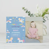 Couleurs Unicornes Invitations d'anniversaire avec (Debout devant)