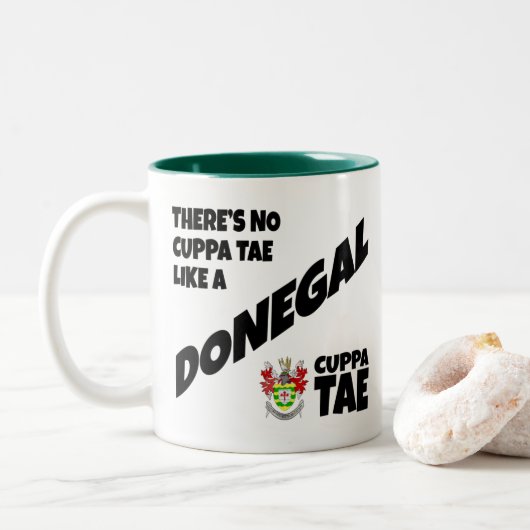 County Donegal Ireland Two-Tone Coffee Mok (Met donut)