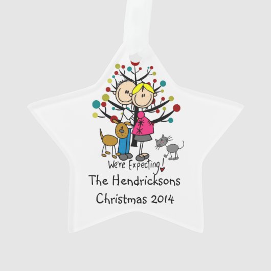 Couples, chien, et ornement dans l'expectative (dos)