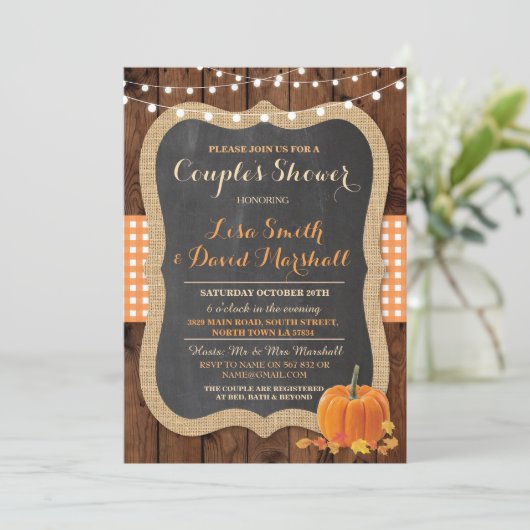 Couple's Shower Rustic Fall Citrouille Invitation (Debout devant)