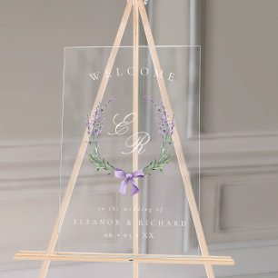 Couronne de fleurs de lilas et monogramme de bienv