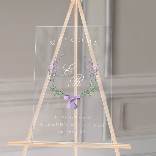 Couronne de fleurs de lilas et monogramme de bienv