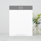 Couronne de laurier à monogramme Papier Gris (Debout devant)