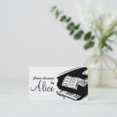Cours de piano, Carte de visite d'instructeur de m (Debout devant)