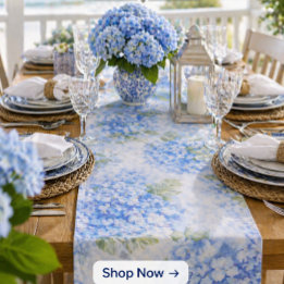 Court Chemin de table côtier à l'aquarelle Hydrangea ble