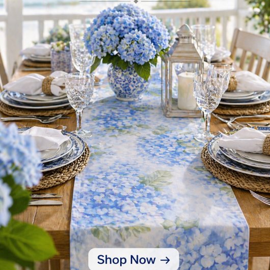 Court Chemin de table côtier à l'aquarelle Hydrangea ble
