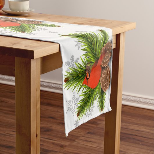 Court Chemin de table de Noël aux pommes de pin et au ca (In Situ)