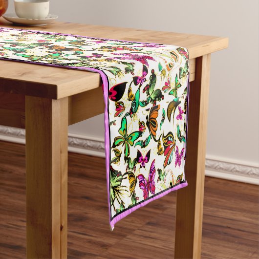 Court Chemin de table papillons moyen (In Situ)