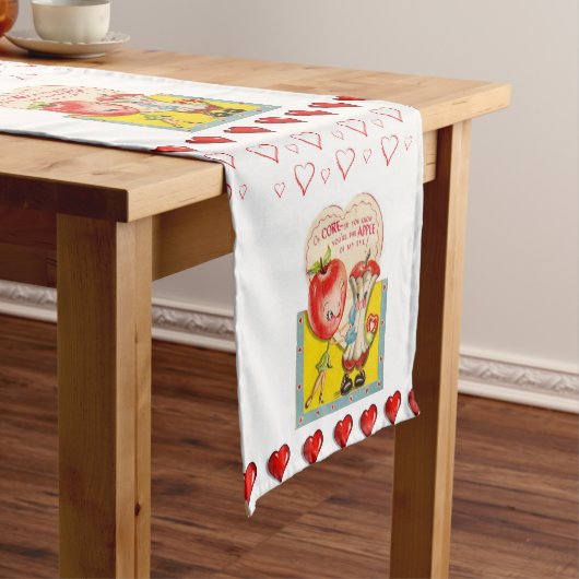 Court Chemin de table Saint-Valentin (In Situ)
