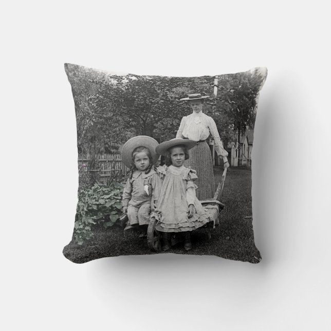 Coussin 1890's photo Heirloom Jardin Mère Fille filles (Recto)