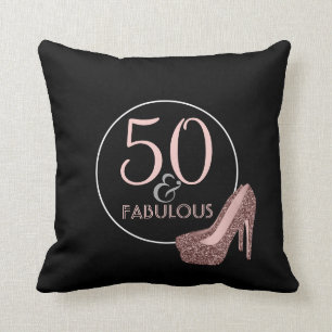 Coussin 50 et chaussures roses noires anniversaire