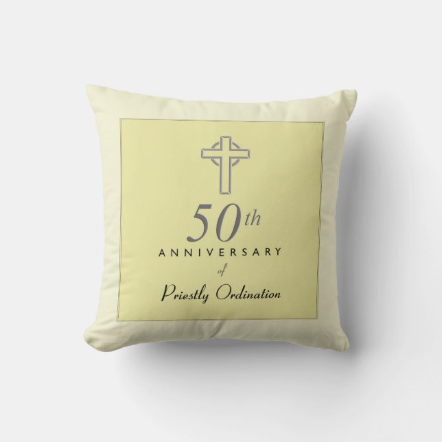 Coussin 50e anniversaire du prêtre avec croix bossée (Recto)