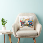 Coussin 6’7” Éléments de chimie vitaux pour la survie (Chaise)