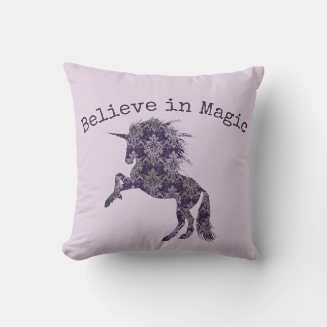 Coussin à jeter Licorne Magique (Recto)