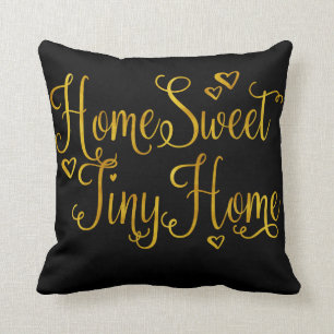 Coussin à la maison minuscule doux à la maison