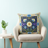 Coussin à motif floral moderne bordé. (Chaise)