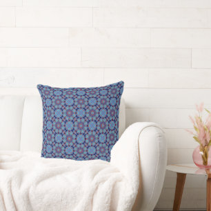 Coussin à motif géométrique symétrique complexe en