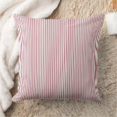 Coussin à rayures rouge et blanc (Couverture)