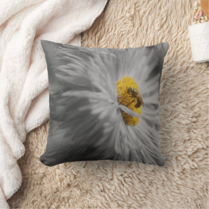 Coussin Abeille sur la fleur 2 Nature
