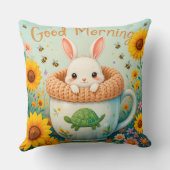 Coussin Adorable lapin dans la boue entourée de tournesols (Verso)